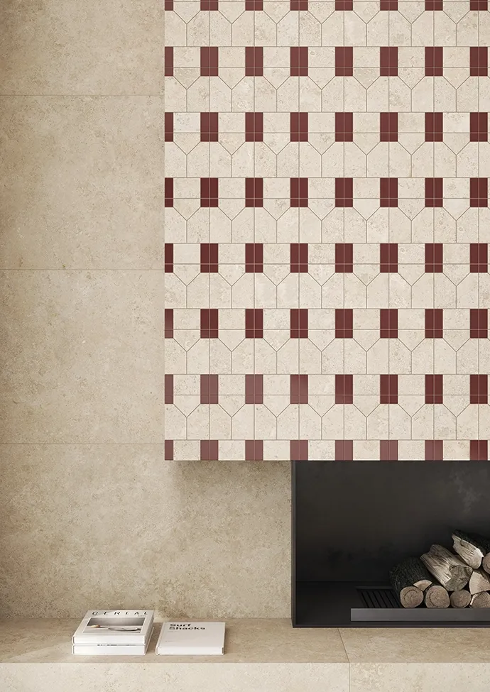 Piastrelle Art Déco in gres porcellanato color crema e borgogna con motivo geometrico ottagonale e inserti quadrati