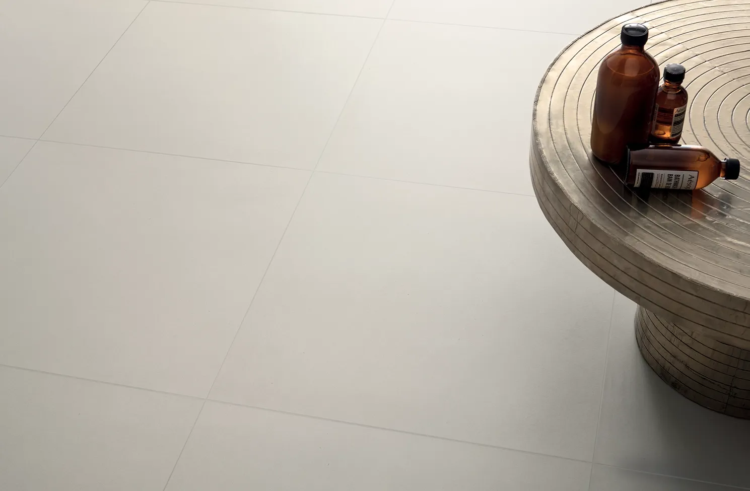 Elements Design White 6377