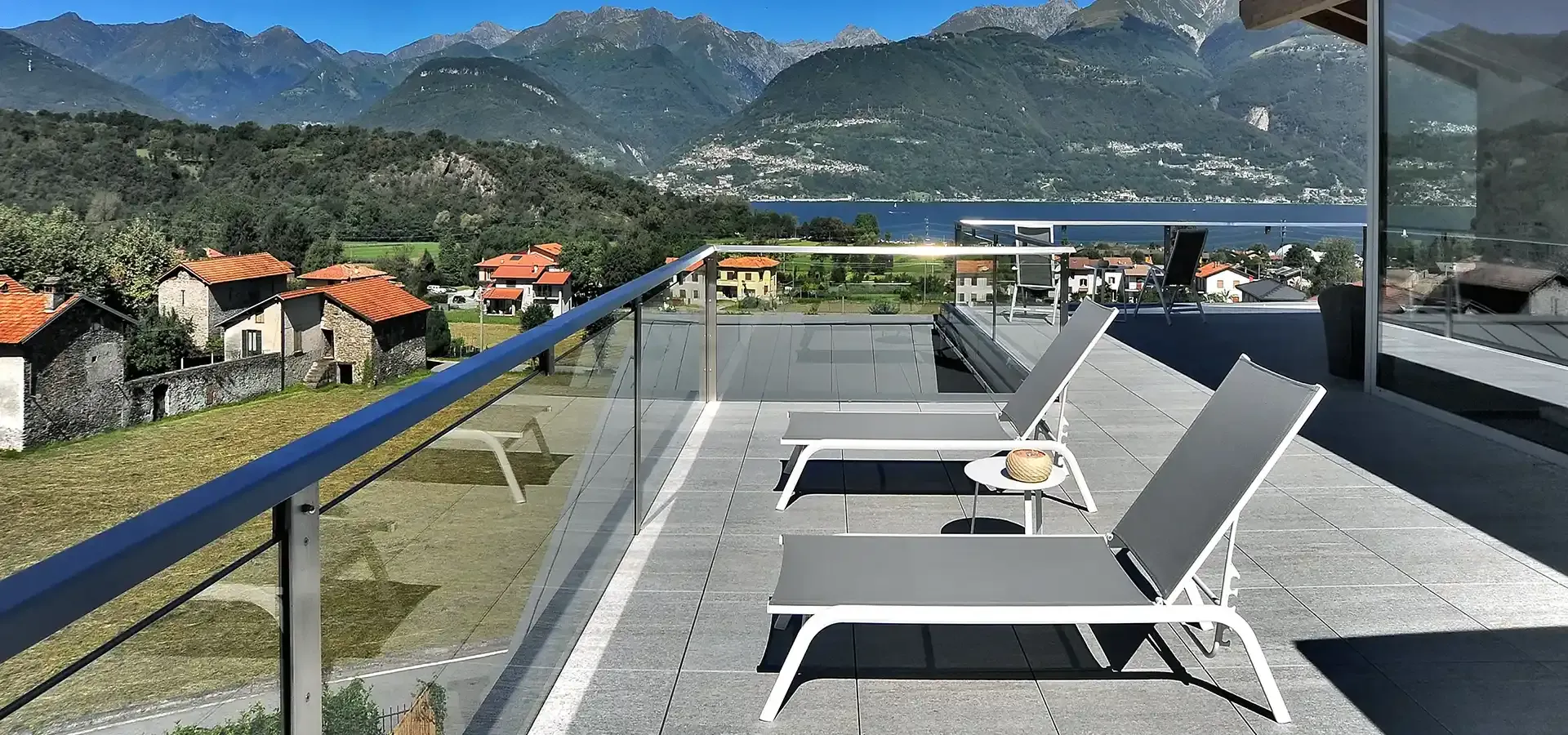 Rainbow Lake Apartements – Colico (LC), Italien